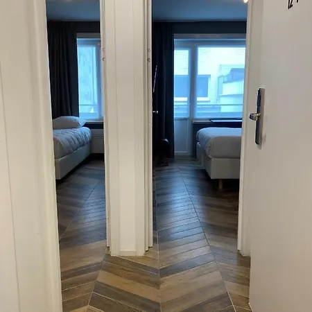 Prado Next Door Otel 3*