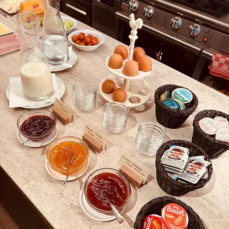 Prado Next Door Otel Oostende