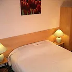 Hotel Prado Next Door 3*