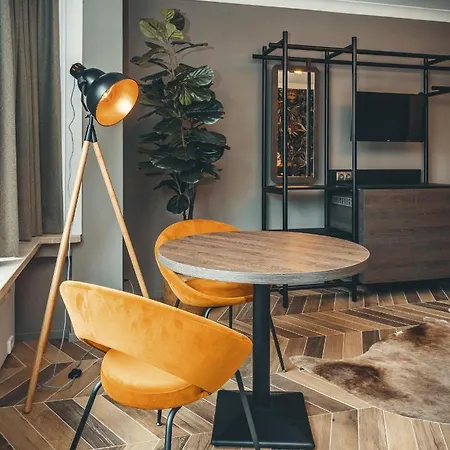 Ξενοδοχείο Prado Next Door 3*