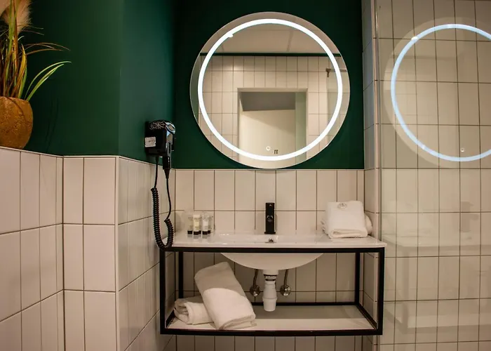 Prado Next Door 호텔 3*