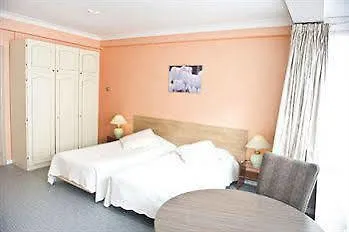 فندق Prado Next Door 3*
