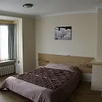 Prado Next Door ホテル