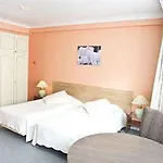 ホテル Prado Next Door 3*